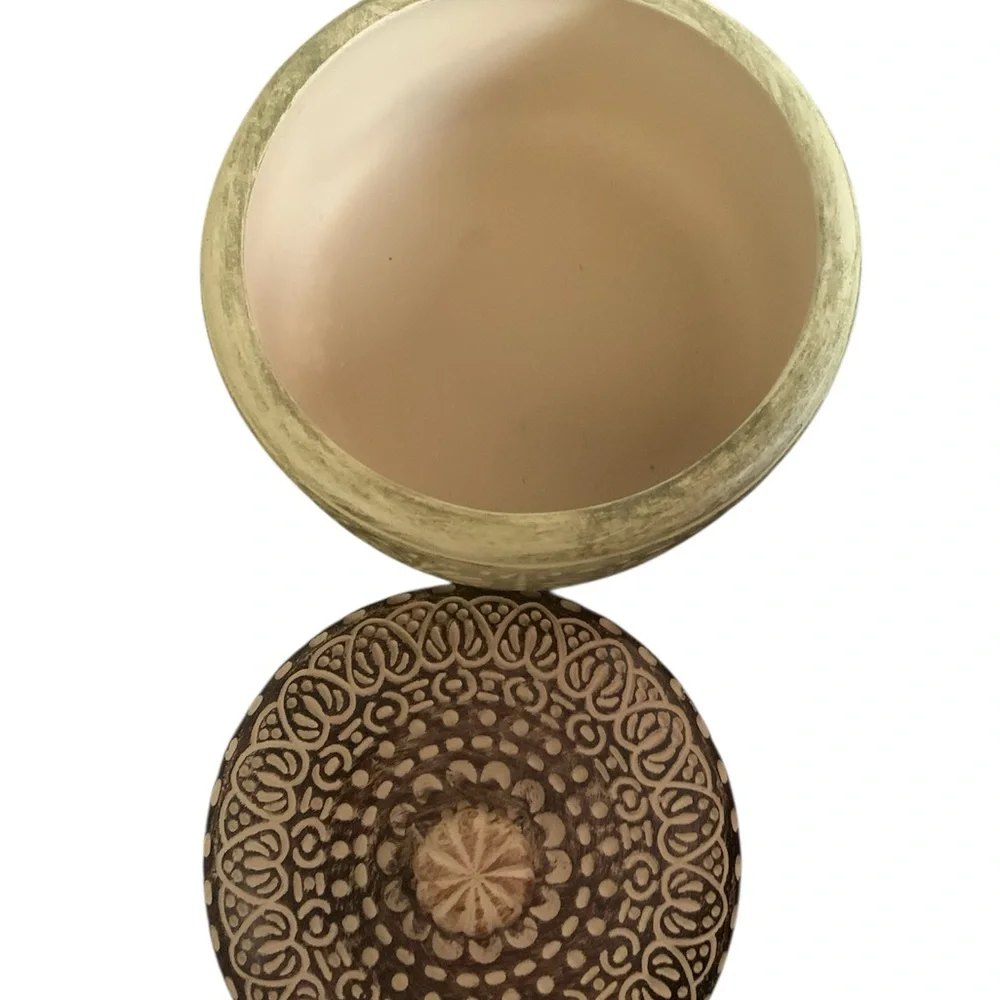 Decorative Trinket Box Covered Dish 3 X 4” Resin‎ Unbranded